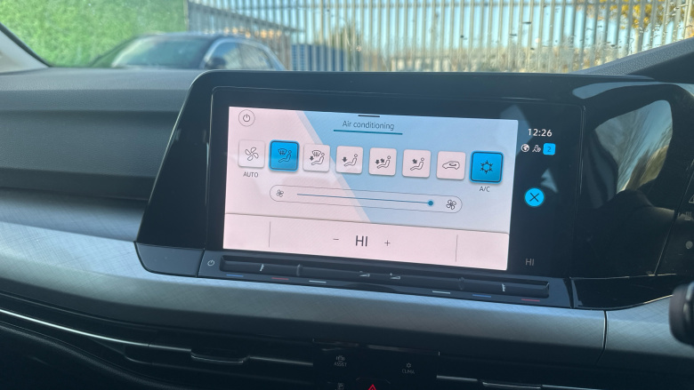 Volkswagen Golf 1.5 TSI 150 Life 5dr Petrol Hatchback